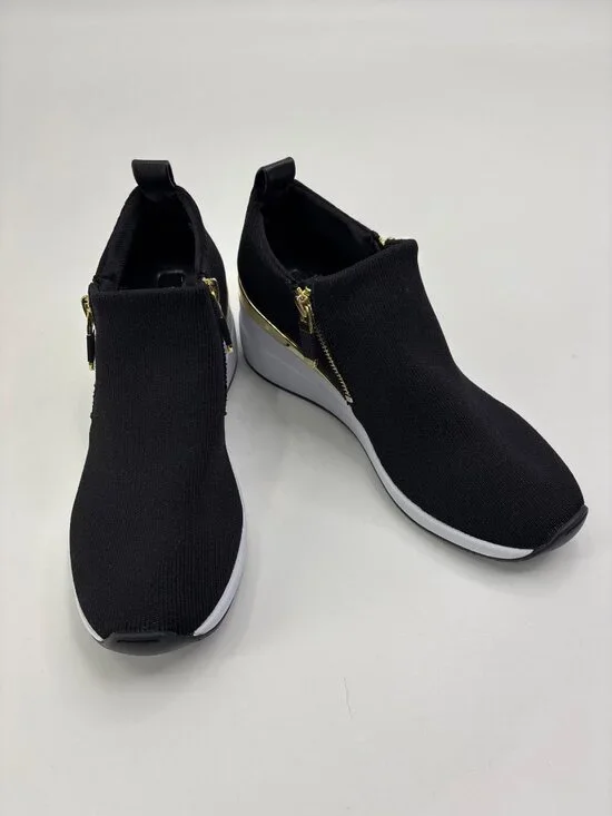 DKNY Palma Slip On Wedge Fabric Sneakers Black Gold Accents Size 8.5 NWOB - Picture 1 of 8